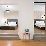 The Caravan テッサロニキ